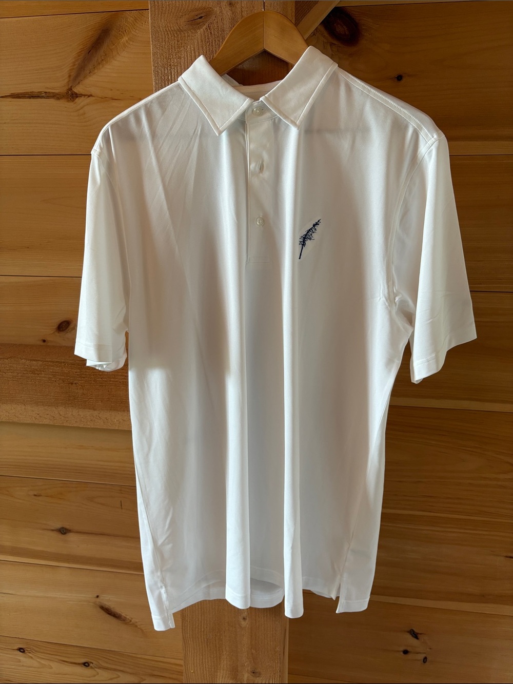 Men's Classic White Short-Sleeve Polo with Subtle Navy Embroidery